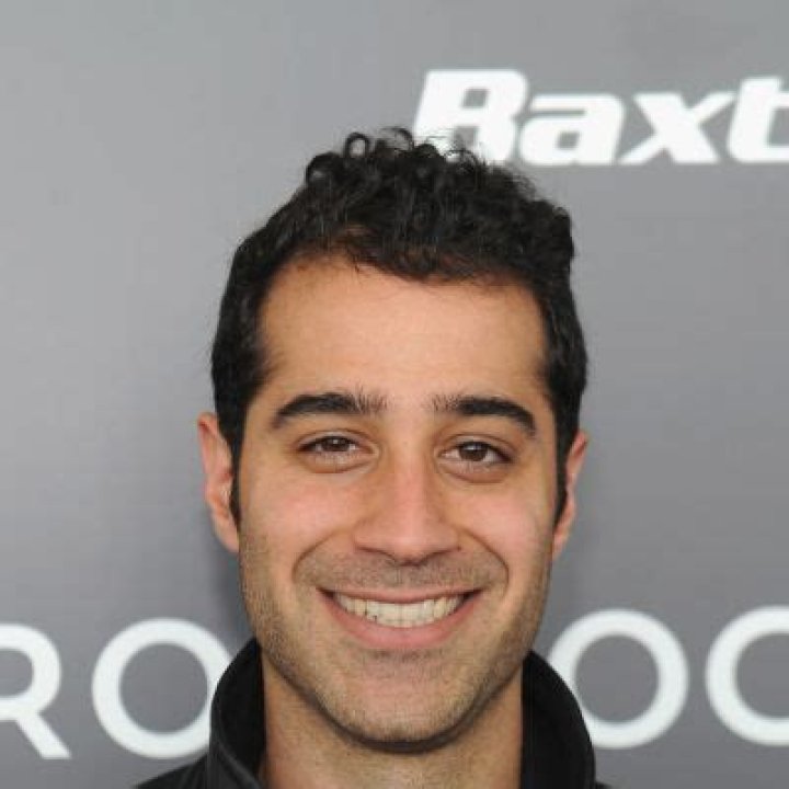 Kayvon Beykpour Height, Weight, Net Worth, Age, Birthday, Wikipedia, Who, Nationality, Biography