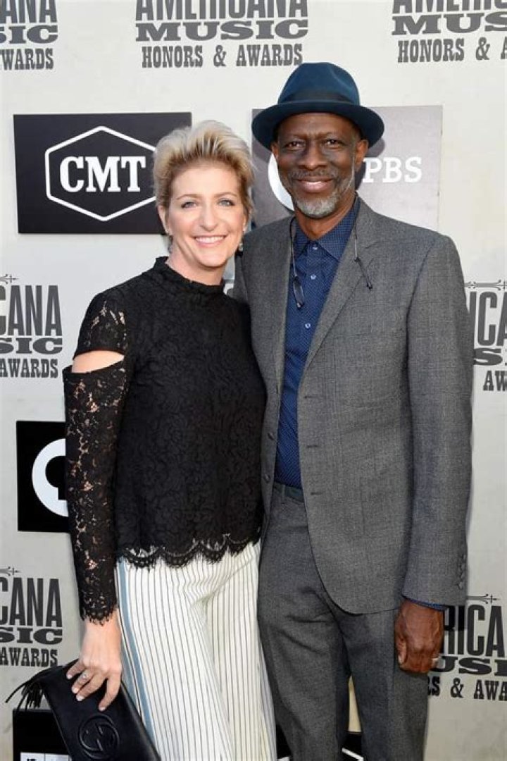 Keb Mo is Married to Wife: Robbie Brooks Moore