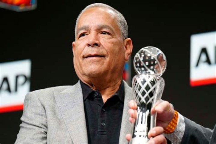 Kelvin Sampson Height, Weight, Net Worth, Age, Birthday, Wikipedia, Who, Nationality, Biography