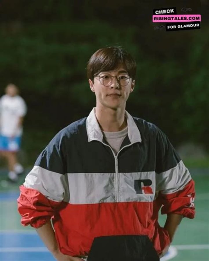 
Lee Ki-hyuk Height, Weight, Net Worth, Age, Birthday, Wikipedia, Who, Nationality, Biography 