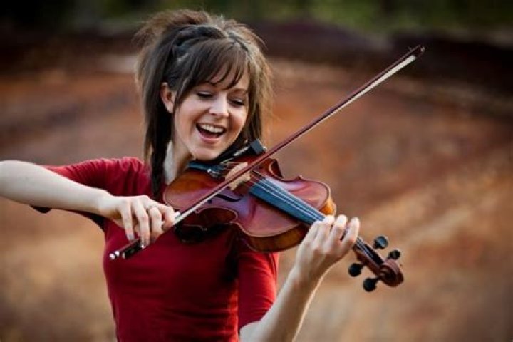 
Lindsey Stirling Wiki: What’s Her Ethnicity? Religion And Family Details 