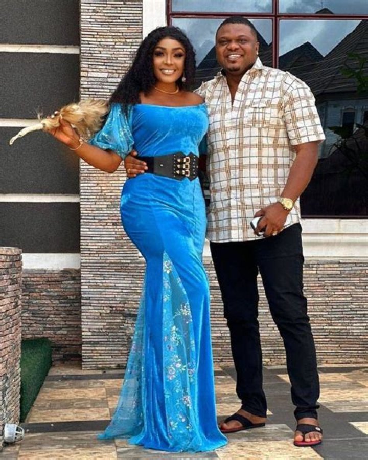 
Lizzy Gold Looks Stunning As She Shares Exciting Post On IG 