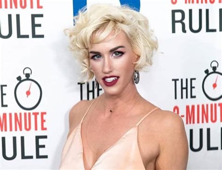 
Mair Mulroney Height, Weight, Net Worth, Age, Birthday, Wikipedia, Who, Nationality, Biography 