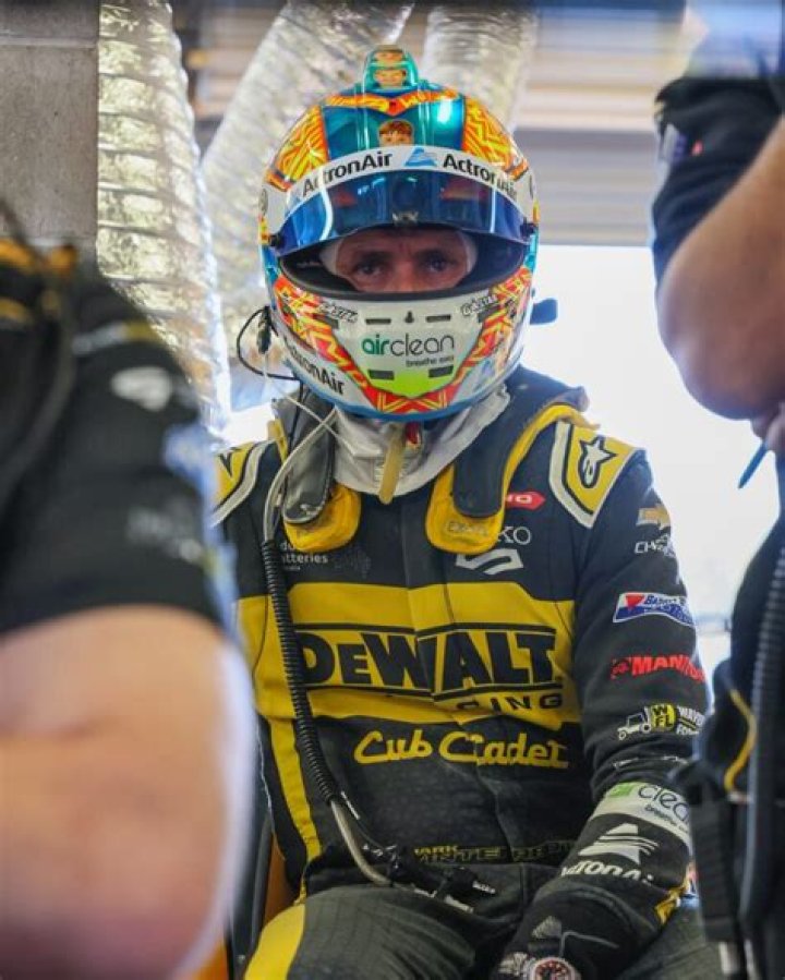 Mark Winterbottom Height, Weight, Net Worth, Age, Birthday, Wikipedia, Who, Instagram, Biography