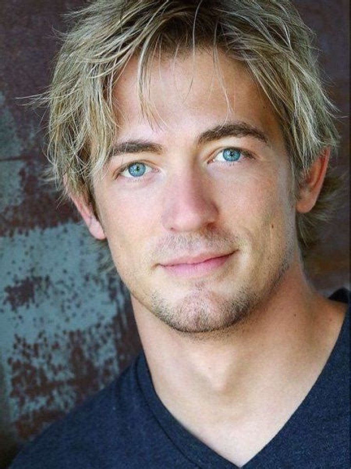 
Mason D. Davis Height, Weight, Net Worth, Age, Birthday, Wikipedia, Who, Nationality, Biography 