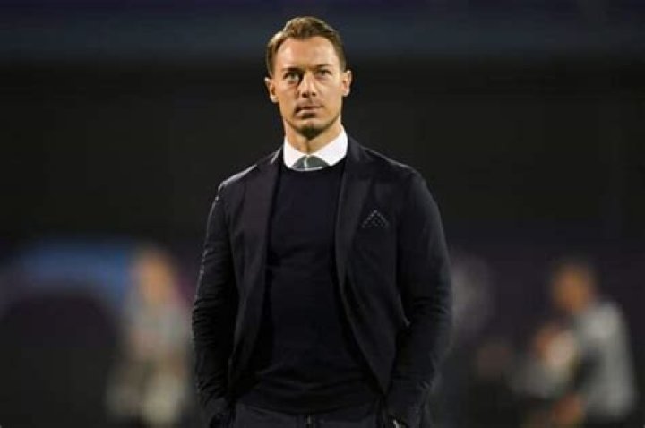 
Matthias Jaissle Height, Weight, Net Worth, Age, Birthday, Wikipedia, Who, Nationality, Biography 