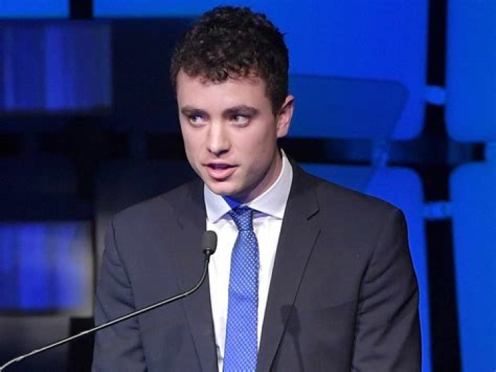 
Max Kennedy Jr. Height, Weight, Net Worth, Age, Birthday, Wikipedia, Who, Nationality, Biography 