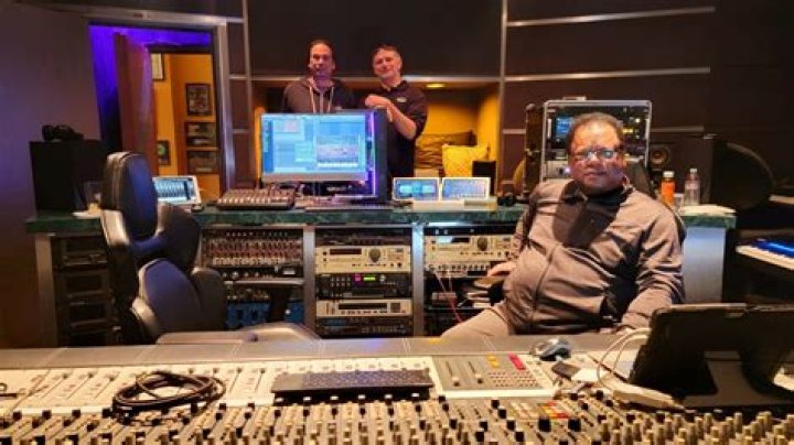 Maya Rudolph Brother Marc Rudolph Is An Audio Engineer