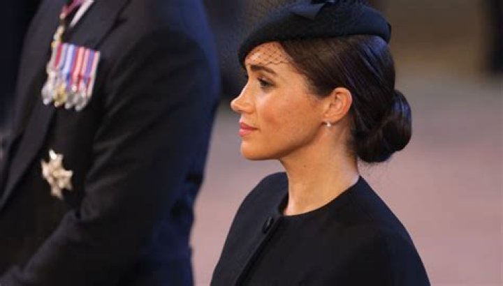 
Meghan Markle Wants To ‘Reign Over England’: ‘Destroying Prince Harry’s Family’ 