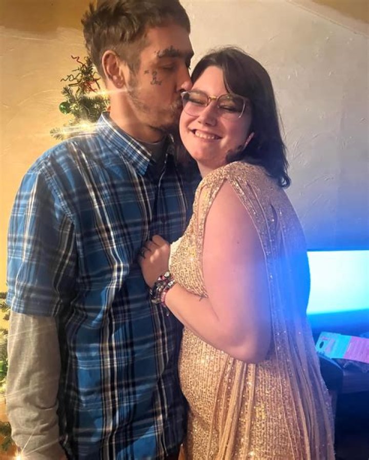 Merry Christmas Raindrop Brown Height, Weight, Net Worth, Age, Birthday, Wikipedia, Who, Instagram, Biography