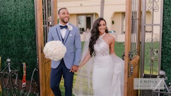 
Micah Hyde has been married to wife, Amanda Hyde since 2018 