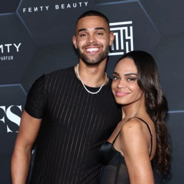 
Michelle Young Shared The News Of Her Breakup With Nayte Olukoya On Instagram 