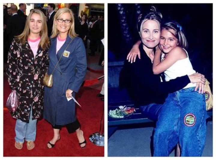 
Natalie Michelle Cummings Height, Weight, Net Worth, Age, Birthday, Wikipedia, Who, Nationality, Biography 