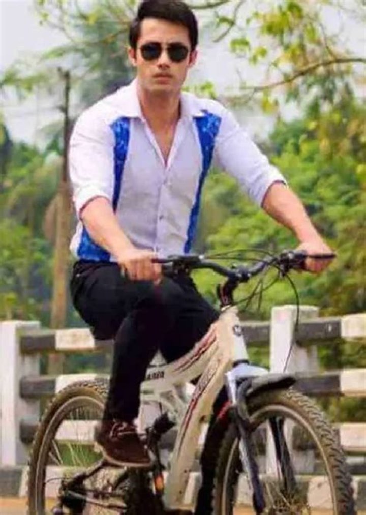 Nayan Nilim Height, Weight, Net Worth, Age, Birthday, Wikipedia, Who, Instagram, Biography