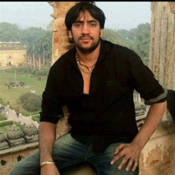 
Neeraj Bawana Height, Weight, Net Worth, Age, Birthday, Wikipedia, Who, Nationality, Biography 