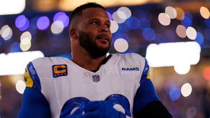 
NFL Star Aaron Donald Pops Into ‘Secret Celebrity Renovation’ — Let’s Get to Know Him 