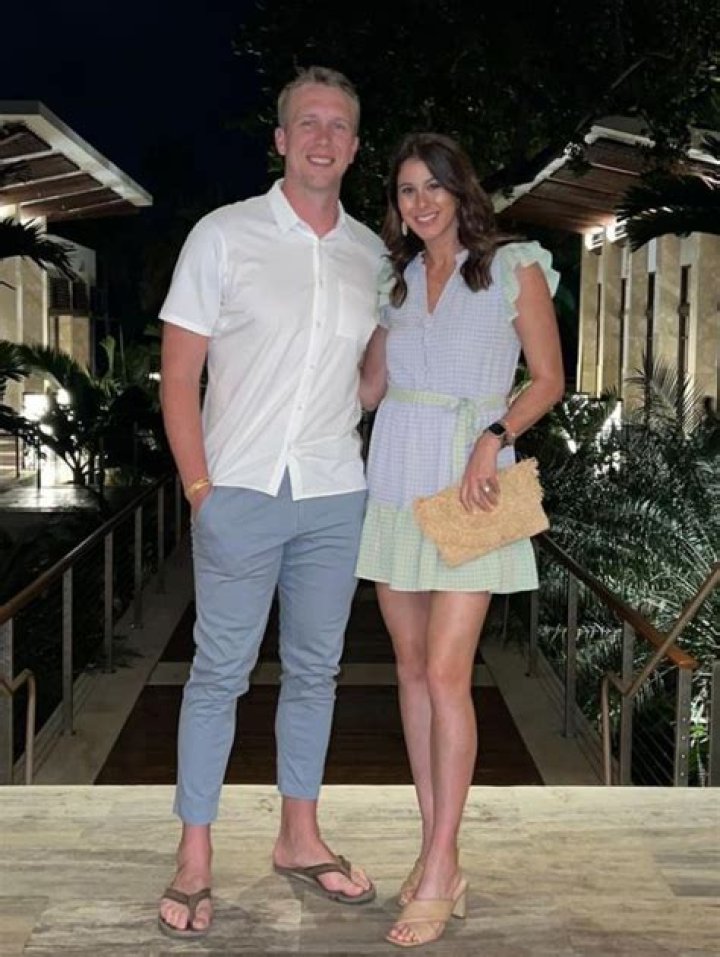 
Nick Foles Wife Tori Foles Is A Certified Health Coach And A Foodie 