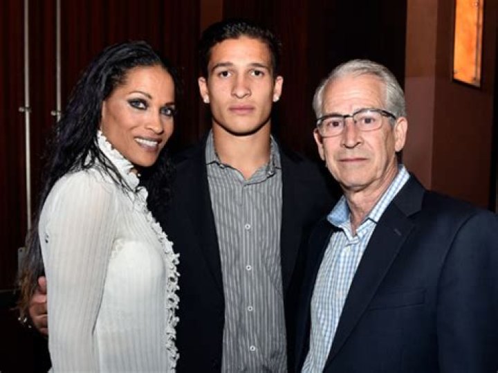 Nico Ali Walsh Girlfriend and Parents – Inside Boxer’s Family Life