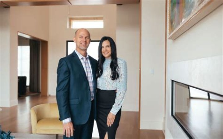 
Nikki DiBella Height, Weight, Net Worth, Age, Birthday, Wikipedia, Who, Nationality, Biography 