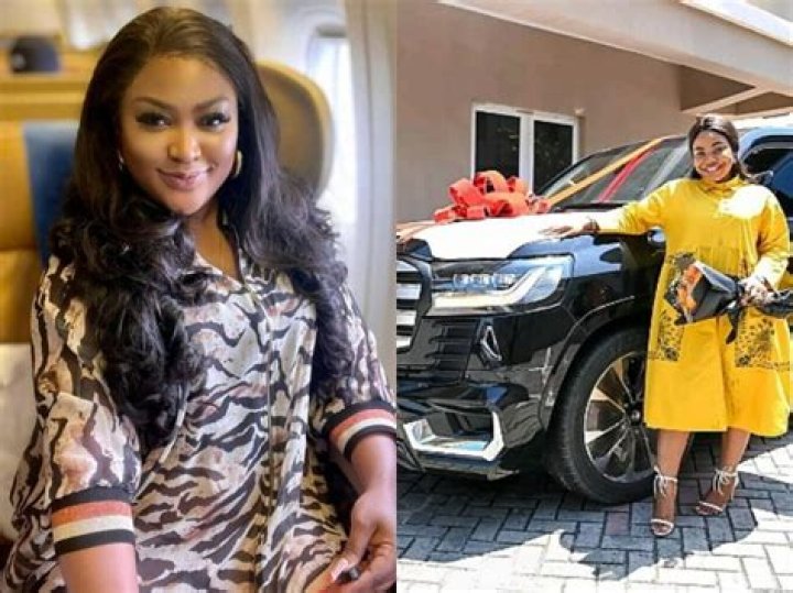 
Not only ritual killers, Born again Christians can also flaunt wealth on social media – Uche Elendu defends Mercy Chinwo 