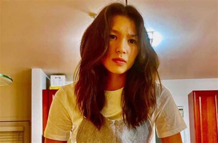 Oona Roche Height, Weight, Net Worth, Age, Birthday, Wikipedia, Who, Nationality, Biography