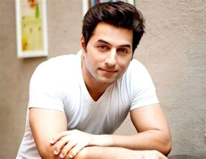 Paras Sharrma Height, Weight, Net Worth, Age, Birthday, Wikipedia, Who, Instagram, Biography
