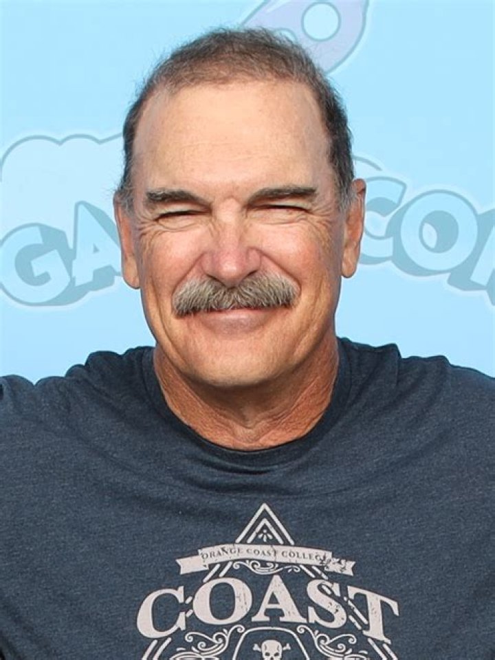 Patrick Warburton Height, Weight, Net Worth, Age, Birthday, Wikipedia, Who, Nationality, Biography