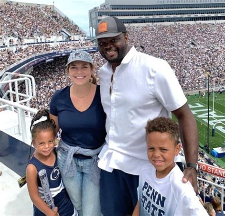 
Penn State linebacker, Bani Gbadyu, 34, dies of a Cancer 