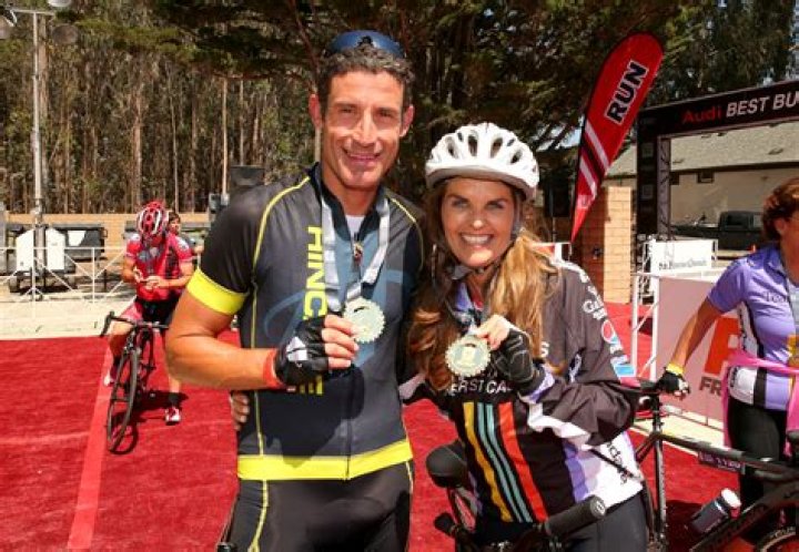 
Piero Hincapié Height, Weight, Net Worth, Age, Birthday, Wikipedia, Who, Instagram, Biography 