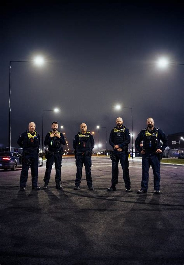 
“Protect your property” — Netizens reacts as Chizzy drags Doyin from fan at Phyna’s party 