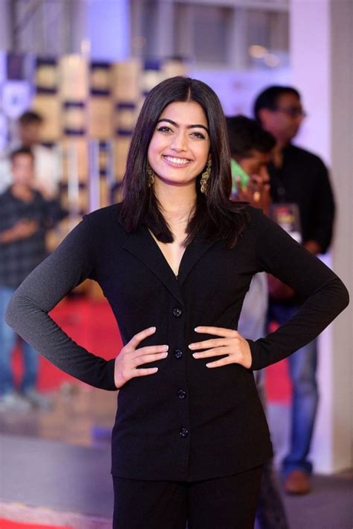 Rashmika Mandanna Height, Weight, Net Worth, Age, Birthday, Wikipedia, Who, Nationality, Biography
