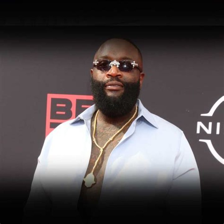 
Rick Ross Didn’t Acknowledge Any Nigerian Rapper When He Came To Nigeria Because…Yung6ix Reveals (Video) 