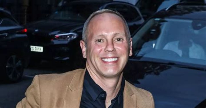 
Robert Rinder Height, Weight, Net Worth, Age, Birthday, Wikipedia, Who, Nationality, Biography 