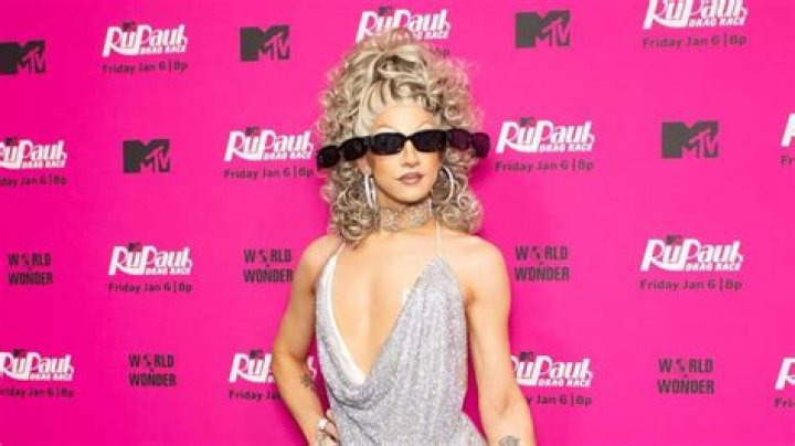 
RuPaul’s Drag Race season 15 fans shocked after finding out that Amethyst and Robin used to date 