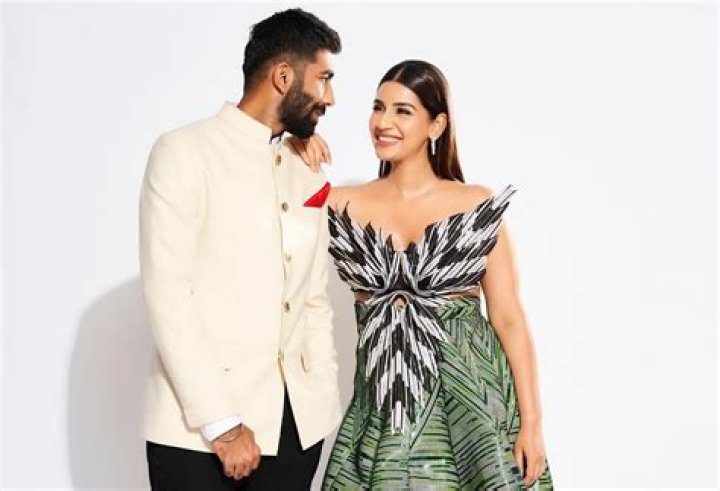 
Sanjana Ganesan Pregnant With Husband Jasprit Bumrah In 2023 