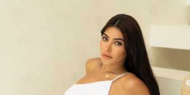 Sara Hesri Height, Weight, Net Worth, Age, Birthday, Wikipedia, Who, Nationality, Biography