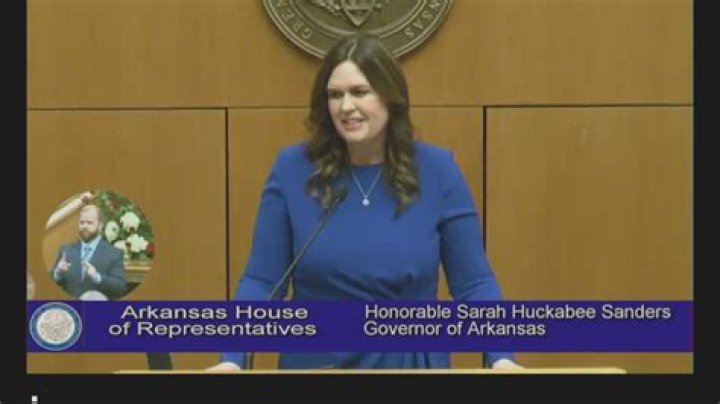 
Sarah Huckabee Sanders Elected 47th Governor of Arkansas, Following in Her Father Mike Huckabee’s Footsteps 
