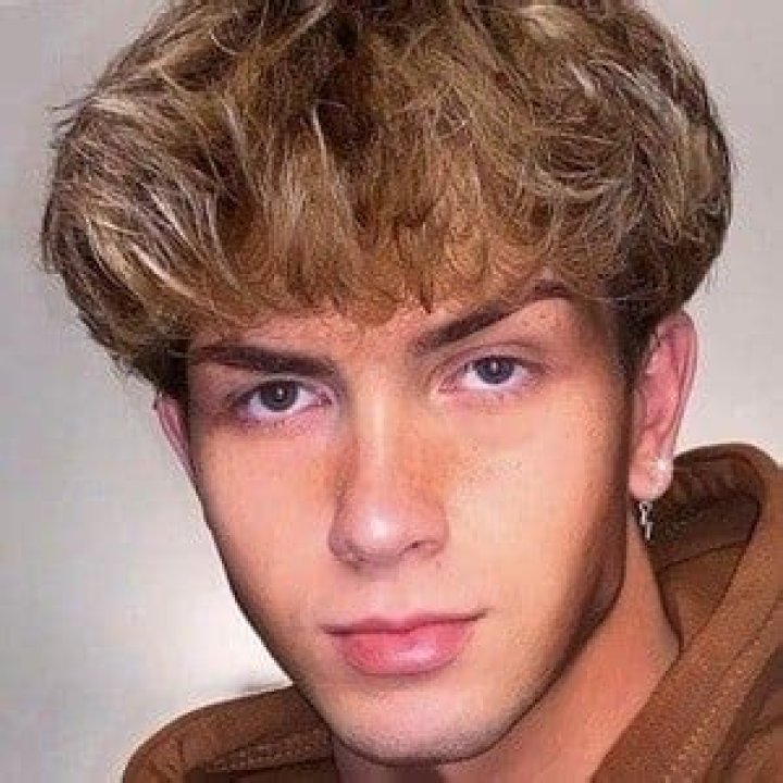 Sebbyjon (TikTok Star) Biography, Age, Boyfriend, Height, Net Worth