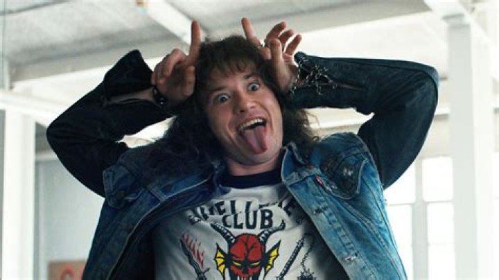 
See Vecna Chuckle and Robin and Steve Say ‘Boobies’ a Lot in ‘Stranger Things’ Season 4 Blooper Reel 