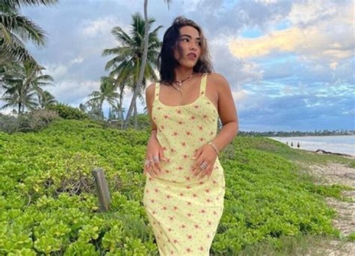 
Sienna Mae Gomez Height, Weight, Net Worth, Age, Birthday, Wikipedia, Who, Nationality, Biography 