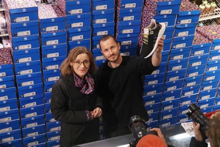 
Sigrid Lauren Height, Weight, Net Worth, Age, Birthday, Wikipedia, Who, Nationality, Biography 