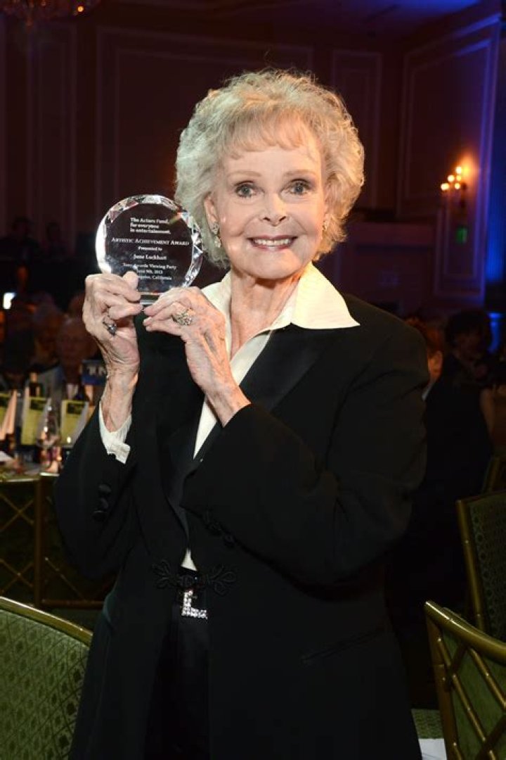 Simone Lockhart Height, Weight, Net Worth, Age, Birthday, Wikipedia, Who, Nationality, Biography