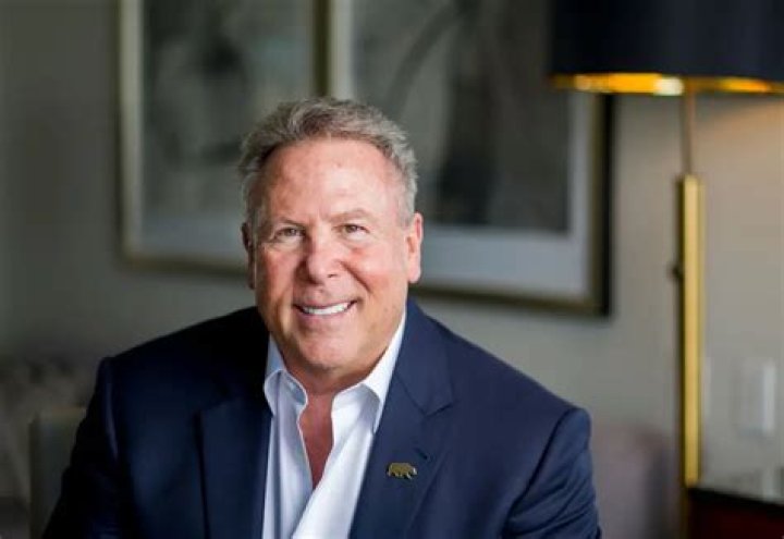 Stephen Cloobeck Height, Weight, Net Worth, Age, Birthday, Wikipedia, Who, Nationality, Biography