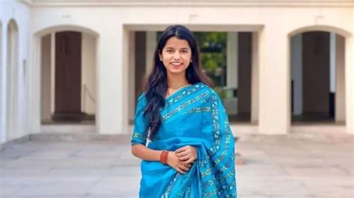 
Sunaina Thakur Height, Weight, Net Worth, Age, Birthday, Wikipedia, Who, Nationality, Biography 