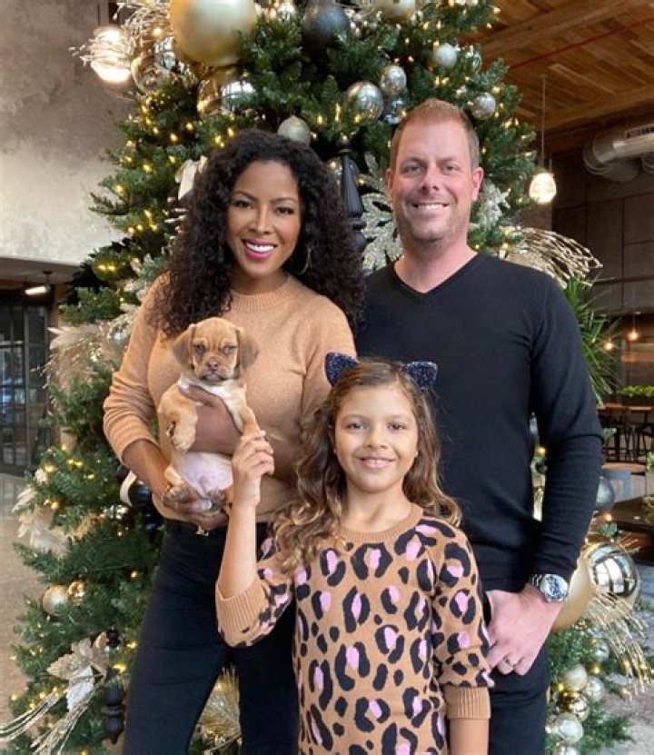 
Tallon Rusch Height, Weight, Net Worth, Age, Birthday, Wikipedia, Who, Nationality, Biography 