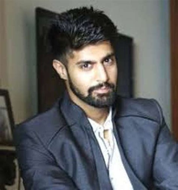 
Tanuj Virwani Height, Weight, Net Worth, Age, Birthday, Wikipedia, Who, Nationality, Biography 