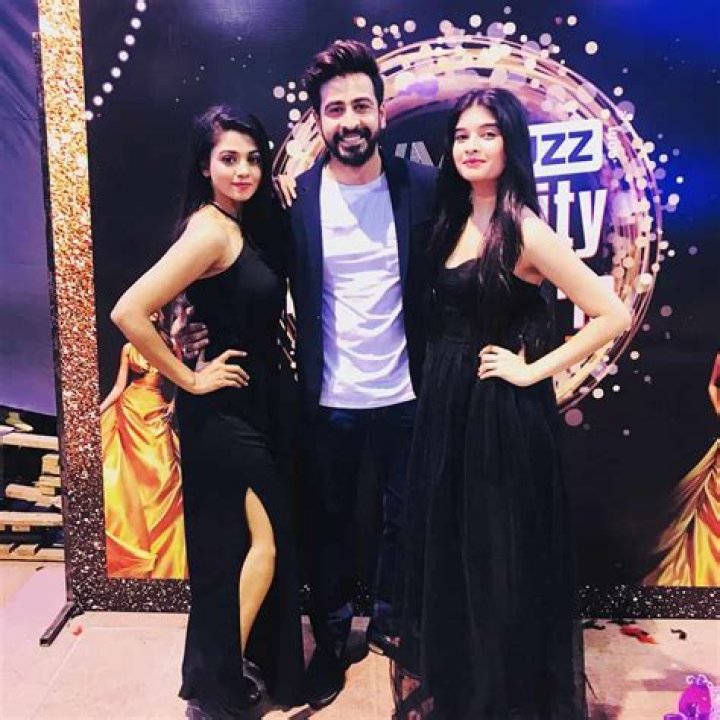 
Tanvi Dogra Height, Weight, Net Worth, Age, Birthday, Wikipedia, Who, Nationality, Biography 