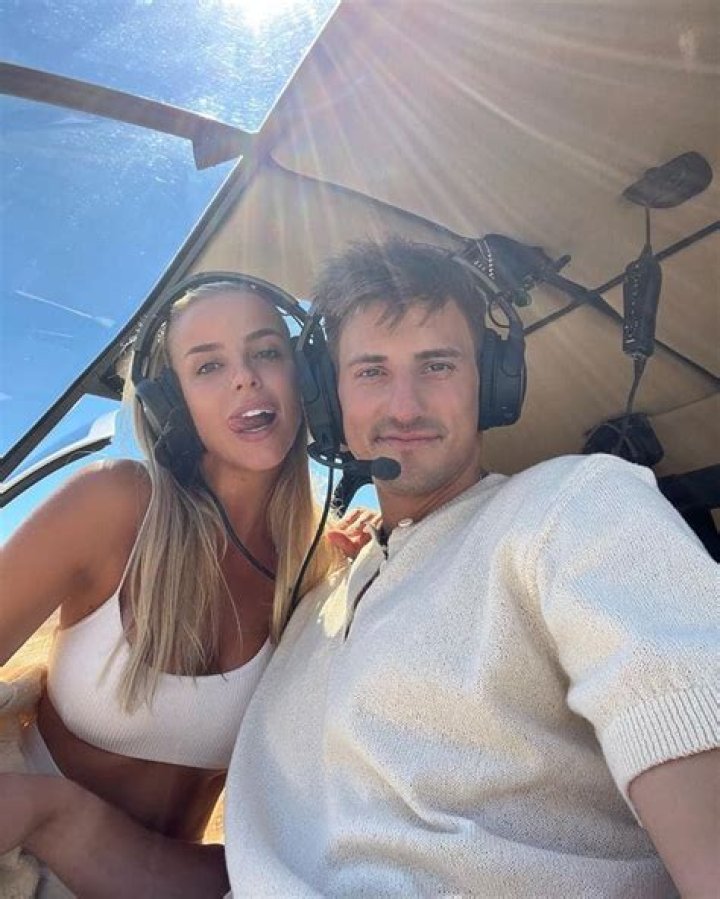 
Taylor Brumann Height, Weight, Net Worth, Age, Birthday, Wikipedia, Who, Nationality, Biography 