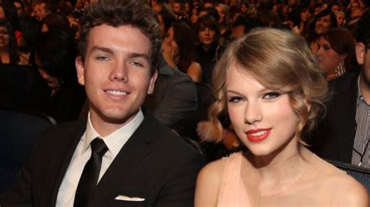 
Taylor Swift’s Brother Austin Swift Is Rumored To Be Dating Sydney Ness 