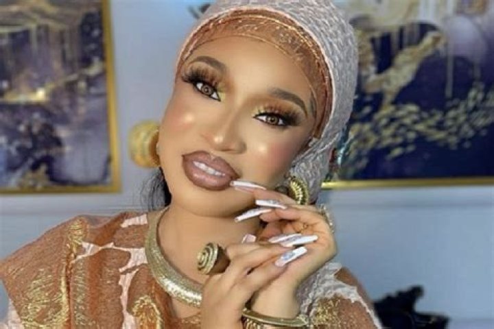 
Tonto Dikeh Emotionally Begs For Prayers 